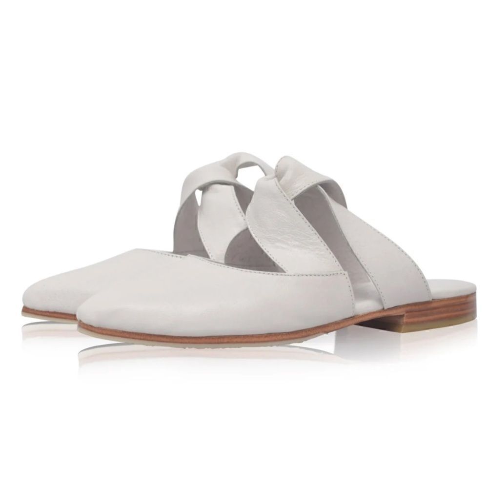 Balielf Taj Mahal white pointy toe mules size 7